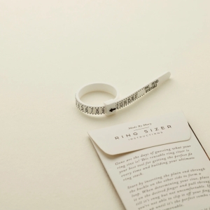 Измервателна лентичка за пръстени /ring sizer/